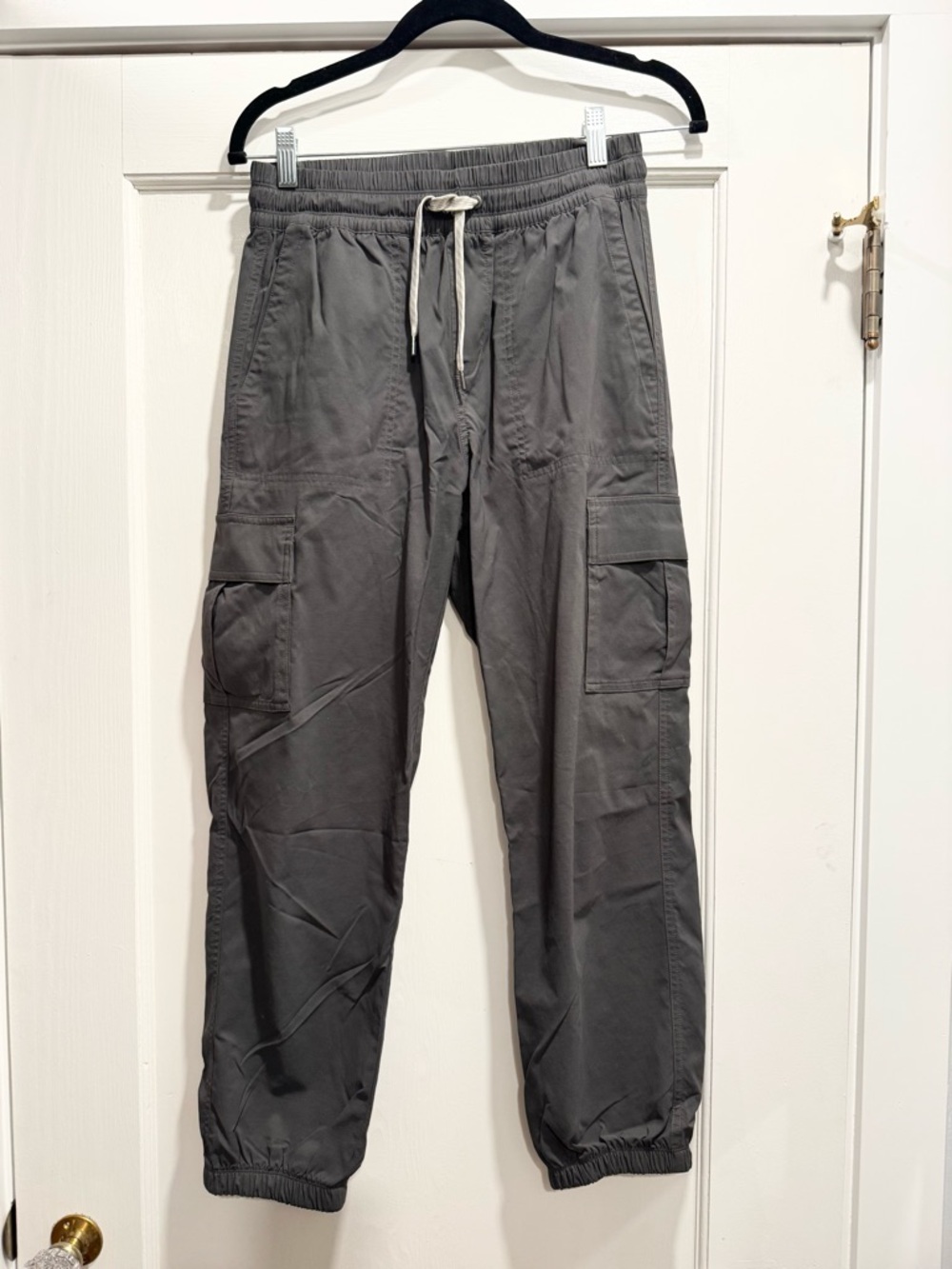 Vuori Women’s Birch Cargo Jogger Small Black Outdoor Active Athletic Utility - Picture 5 of 15